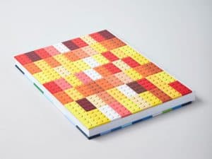 cuaderno ilustrado con ladrillos lego 5006205